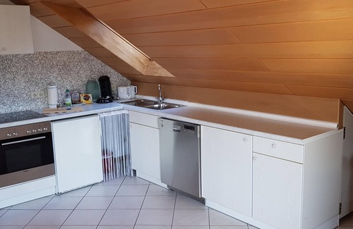 Bad Kissingen Apartment | Gepflegte Dachgeschosswohnung im 2-familienhaus in Ruhiger Wohnlage