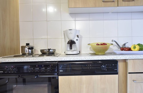 Boddin Apartment | Geräumige Ferienwohnung in Boddin mit Garten