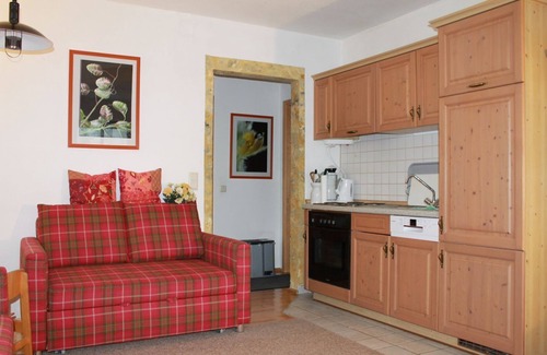 Marktrodach Apartment | Geräumige Ferienwohung (45qm) in ruhiger Lage für bis zu 5 Personen