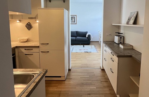 Brigittenau Apartment | Geräumige Wohnung Nähe Augarten mit Balkon