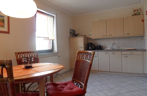 Nordheim a. Main Apartment | Geräumiges 1-Zimmer-Appartment (45qm) mit Küche