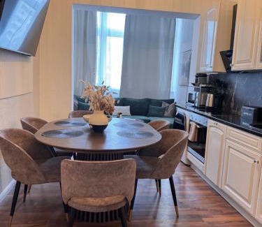 Stadtmitte Apartment | Geräumiges 3 Raum-City-Apartment -Ost-2-