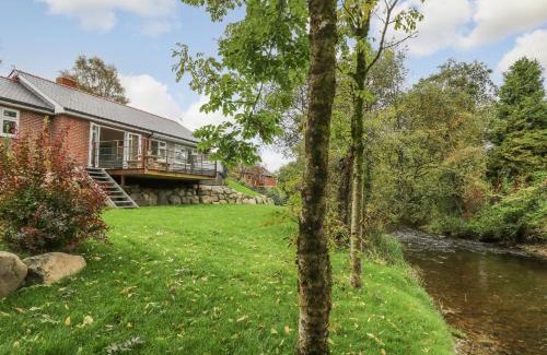 St Harmon House | Ger Yr Afon Cottage