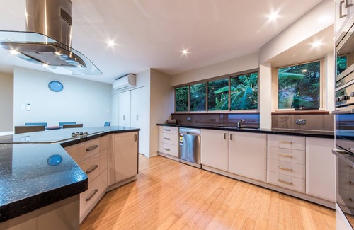 Cannonvale Apartment | Getaway Ocean Views