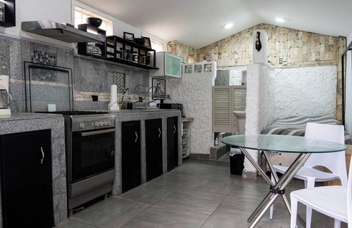 Chorrillos Cabin | Getaway to a cabin by the beach.nn