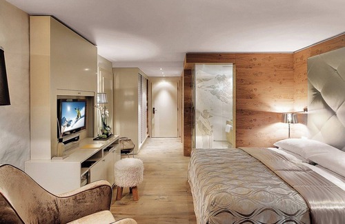 Champfer Hotel | Giardino Mountain