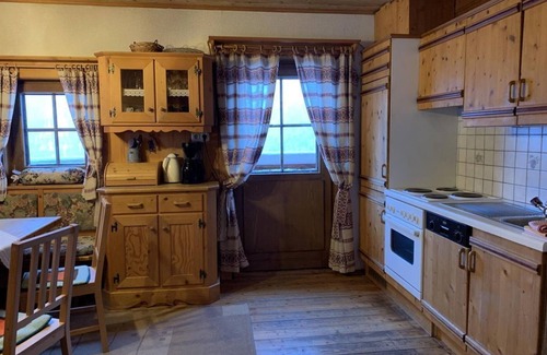 Heiligenblut Cabin | Gipper, Almhütte - hut with 4 bedrooms/shower, WC