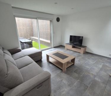 Roussay House | Gite de l'usine