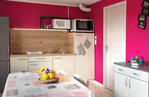Montelimar Apartment | Gite du Levant, Espace et Couleur, Clim Réversible, rez de Jardin au Calme