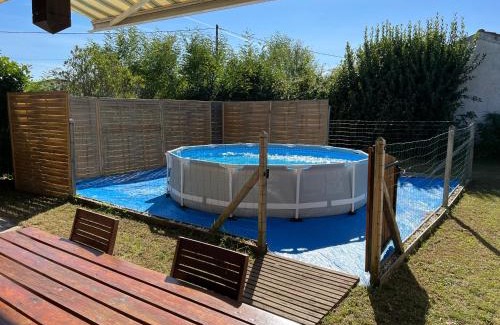 Lesparre-Medoc House | GITE DU MEDOC - Day Cruise en bateau privé, pêche en mer, et visite guidée des Chateaux du Médoc