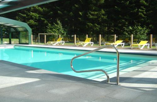 Rochesson Apartment | Gite Roche Des Ducs avec Piscine toute l'année, Spa, Sauna, Hammam