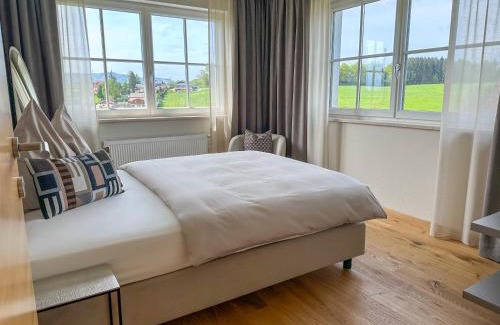 Seekirchen am Wallersee Apartment | "GLÜCKSMOMENT" - Premium Apartments Seekirchen, beeindruckende Ferienwohnung mit gemeinsam genutzter Poolarea