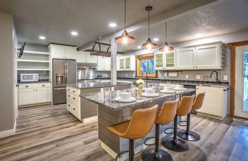 Kalispell Bed & Breakfast | Glacier Park Suite at Country Way Inn