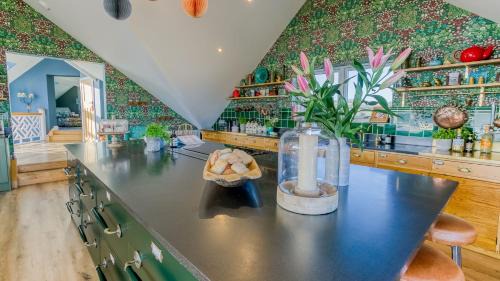 Rhoscolyn House | Glan Towyn