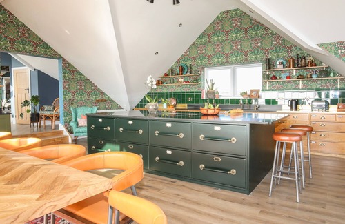 Rhoscolyn Cottage | GLAN TOWYN, pet friendly, luxury holiday cottage in Rhoscolyn