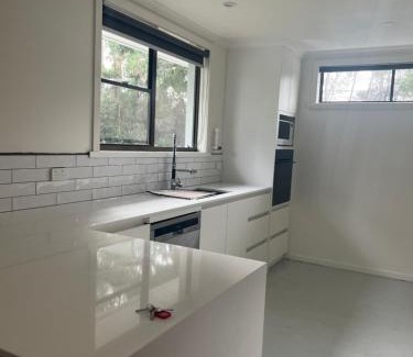 Strahan House | Glenaire Apartments at Frazer St