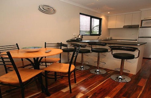 Strahan Apartment | Glenaire Apartments at Meredith