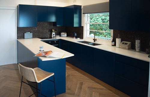 Leura House | Glengariff "Leura with views" overlooking Jamieson Valley