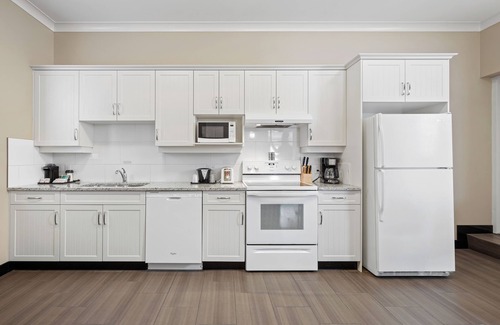 Trail Hotel | Glenwood Inn & Suites