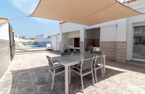 Playa de Almarda House | Global Properties, Deslumbrante casa en la playa de Sagunto