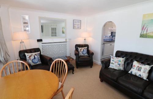 Llandanwg House | Goetra