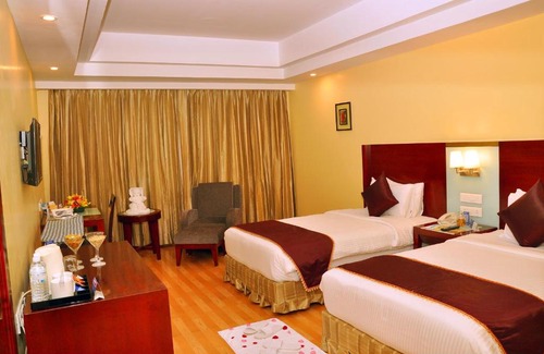 Navalur Hotel | Gokulam Park Sabari-Siruseri SIPCOT
