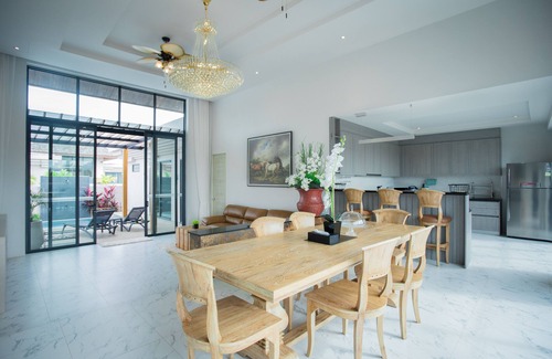 Choeng Thale Villa | Gold Chariot Pool Villa