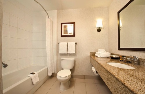 North Battleford Hotel | Gold Eagle Lodge