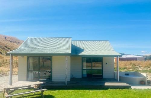 Tarras House | Gold Miners Cottage