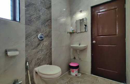 Daman Hotel | Golden Chariot Hotel Daman