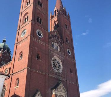 Dakovo House | Golden Embroidery