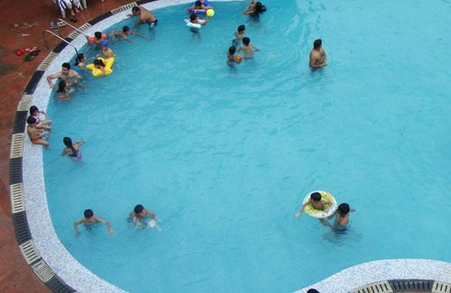 Bhiwadi Hotel | Golden Huts Resorts