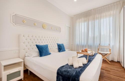 Marina di Pietrasanta Apartment | GOLDEN LUXE - Seafront Terrace next to the Beach