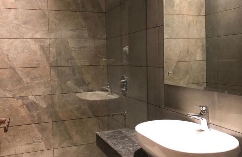 Ambala Hotel | Golden Orchid