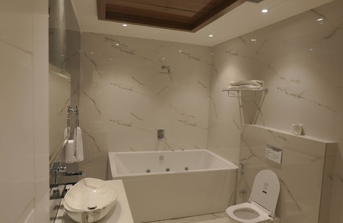 Aligarh Hotel | Golden Stone Resorts