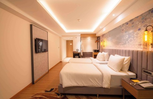 Maharana Pratap Nagar Hotel | Golden Tulip Bhopal