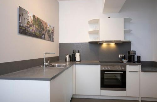 Innenstadt - Sankt Ulrich-Dom Apartment | GoldenKey Suite am Rathausplatz NEU eingerichtet