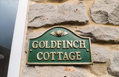 Haydon Bridge House | Goldfinch
