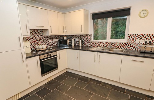 Milford Haven Cottage | Goldfinch