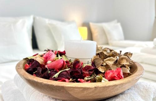 Rhein-Erft-Kreis District Apartment | GOLDVILLA - Wesseling SW