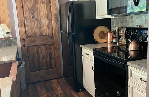 Nellysford Condo | Golf, Spa, Wine,or just a quiet getaway