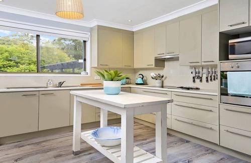 Culburra Beach House | Gone Fishing! Stay 3 Pay 2