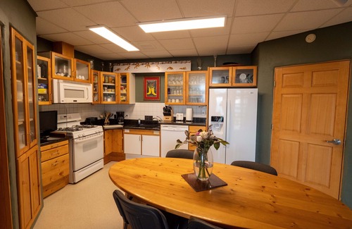 Homer Bed & Breakfast | Good Karma Inn