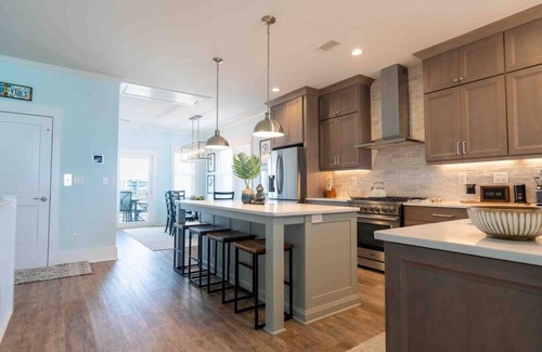 North Carolina Coast Apartment | Good Vibes at Carolina Beach
