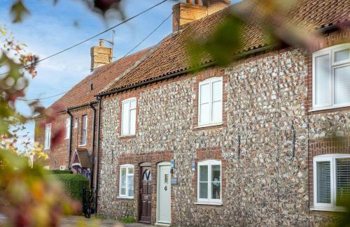 Titchwell House | Goose Cottage by Big Skies Cottages