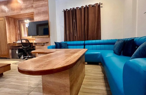 Karnal Hotel | Gopinath The Grand