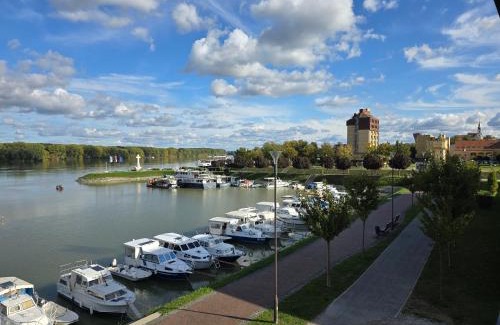 Vukovar Apartment | Goreta032 Luxury Apartment 2