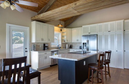 Kaneohe House | Gorgeous 2 bedroom bayside house on Windward side of Oahu