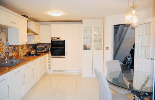 Stanley House | Gorgeous 4 bed house by St. Aidans RSPB Reserve