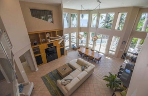 Summerland Key House | Gorgeous 4 Bedroom 3 Bath Open Water Pool Home with great boating